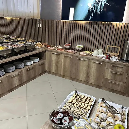 Garni View & 3* Ni