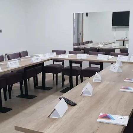 Ξενοδοχείο Garni View & 3*